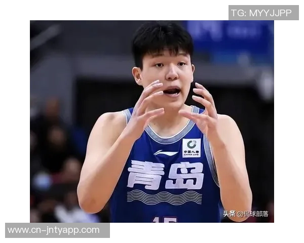 拓媒分析杨瀚森替补中锋表现不佳建议球队关注努尔基奇与篮网夏普