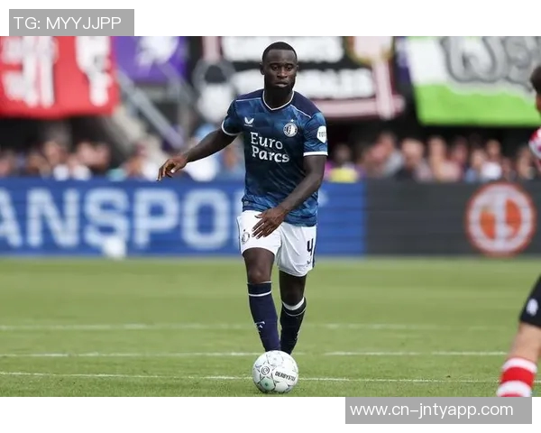 拜仁夏窗计划引进费耶诺德后卫雷德替代博伊的可能性分析