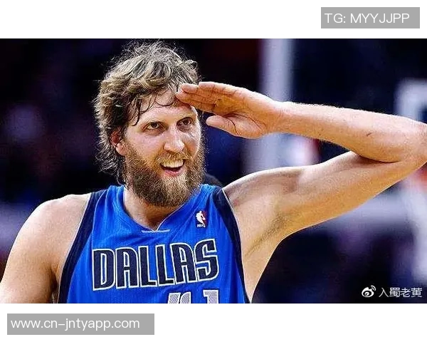 老里谈季后赛着装要求直言需减肥才能穿上旧西装